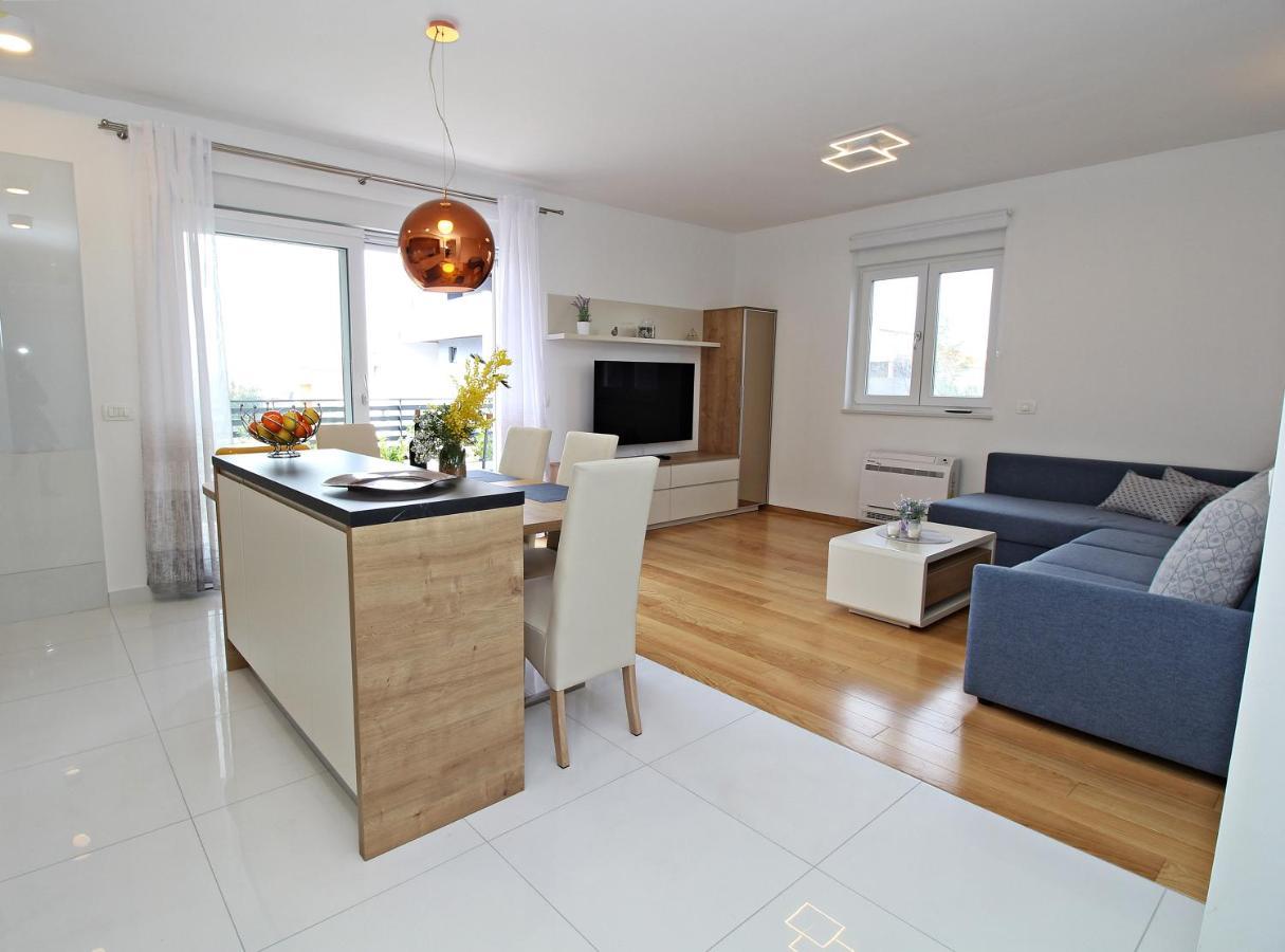 Blue Lagoon Apartments Zadar Dış mekan fotoğraf
